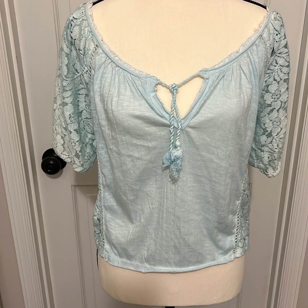 Abercrombie & Fitch | Womens Lace Peasant Crop Top | Size M | GUC